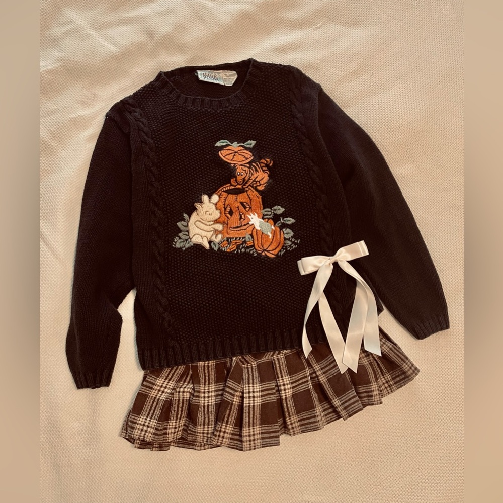 ISO $500 Disney vintage Pooh sweater or vest iso